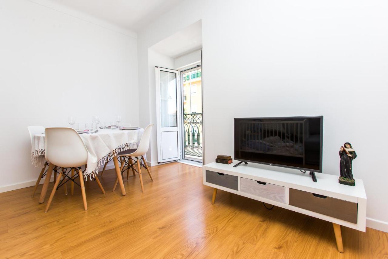 Belem! Charming 2 Bedroom Apartment W Terrace, Wifi & Free Street Parking Lisboa Eksteriør billede