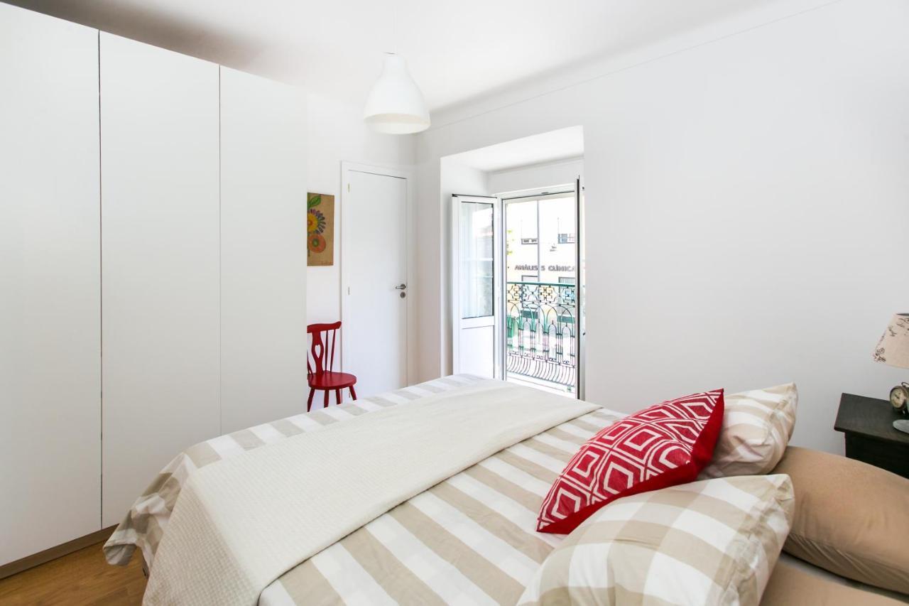 Belem! Charming 2 Bedroom Apartment W Terrace, Wifi & Free Street Parking Lisboa Eksteriør billede